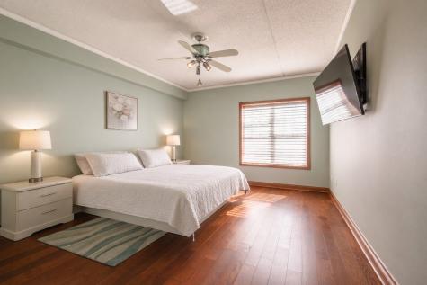 153 Pointe Drive Northbrook IL 60062