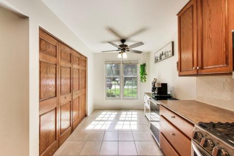 601 Country Lane Des Plaines IL 60016