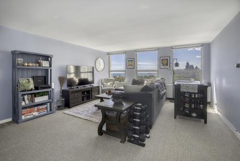 2626 North Lakeview Avenue Chicago IL 60614