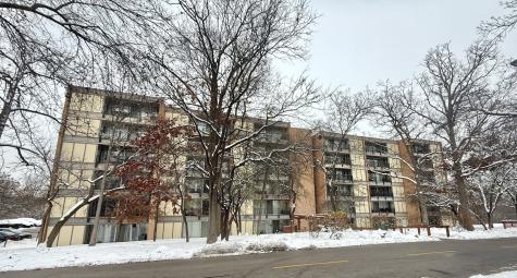 6010 Oakwood Drive Lisle IL 60532