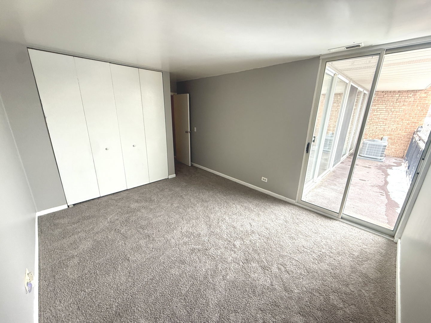 6010 Oakwood Drive Lisle IL 60532