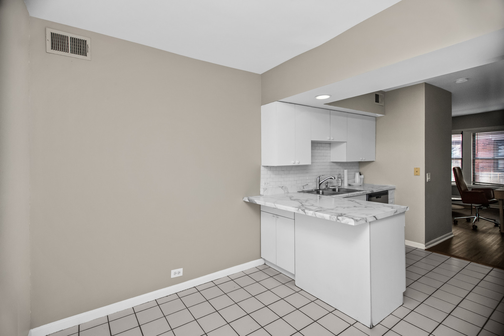 4523.5 South Drexel Boulevard Chicago IL 60653