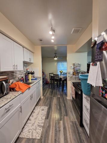 1383 South Glen Circle Aurora IL 60506