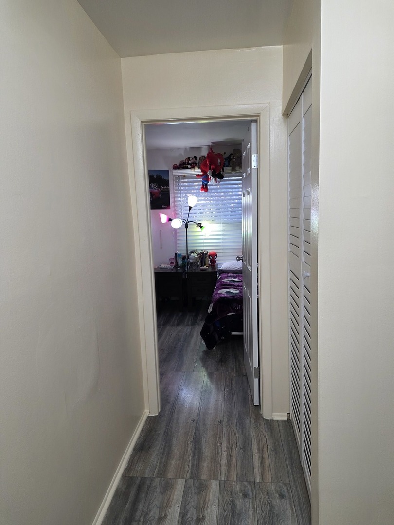 1383 South Glen Circle Aurora IL 60506