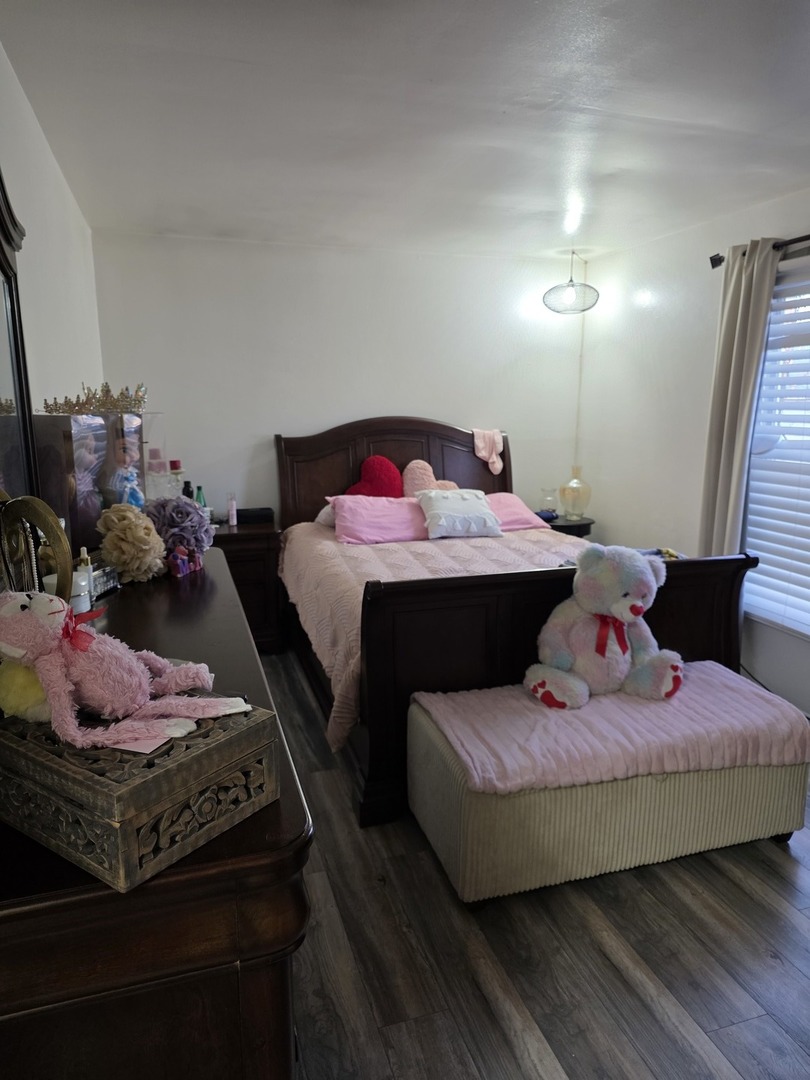 1383 South Glen Circle Aurora IL 60506