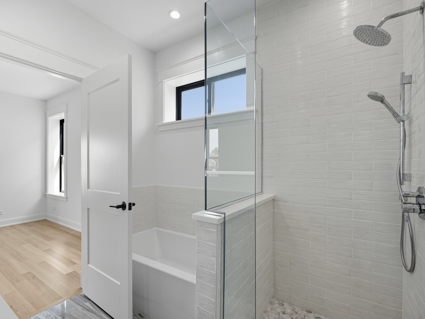 2471 North Clybourn Avenue Chicago IL 60614