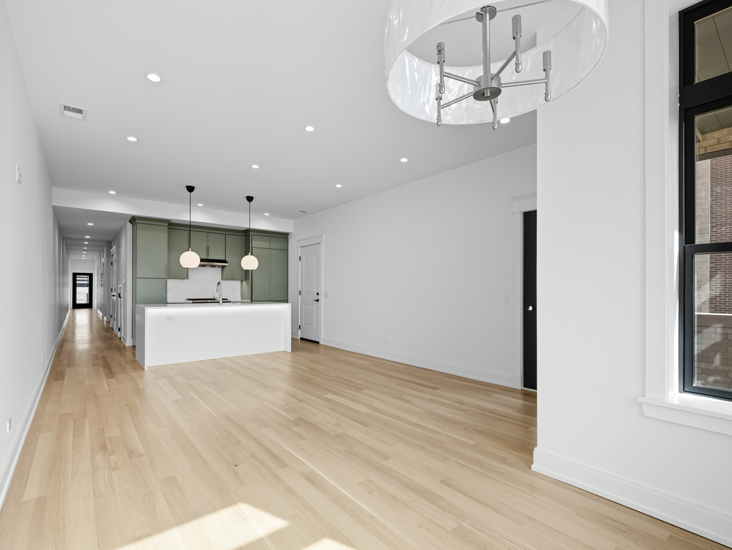 2471 North Clybourn Avenue Chicago IL 60614