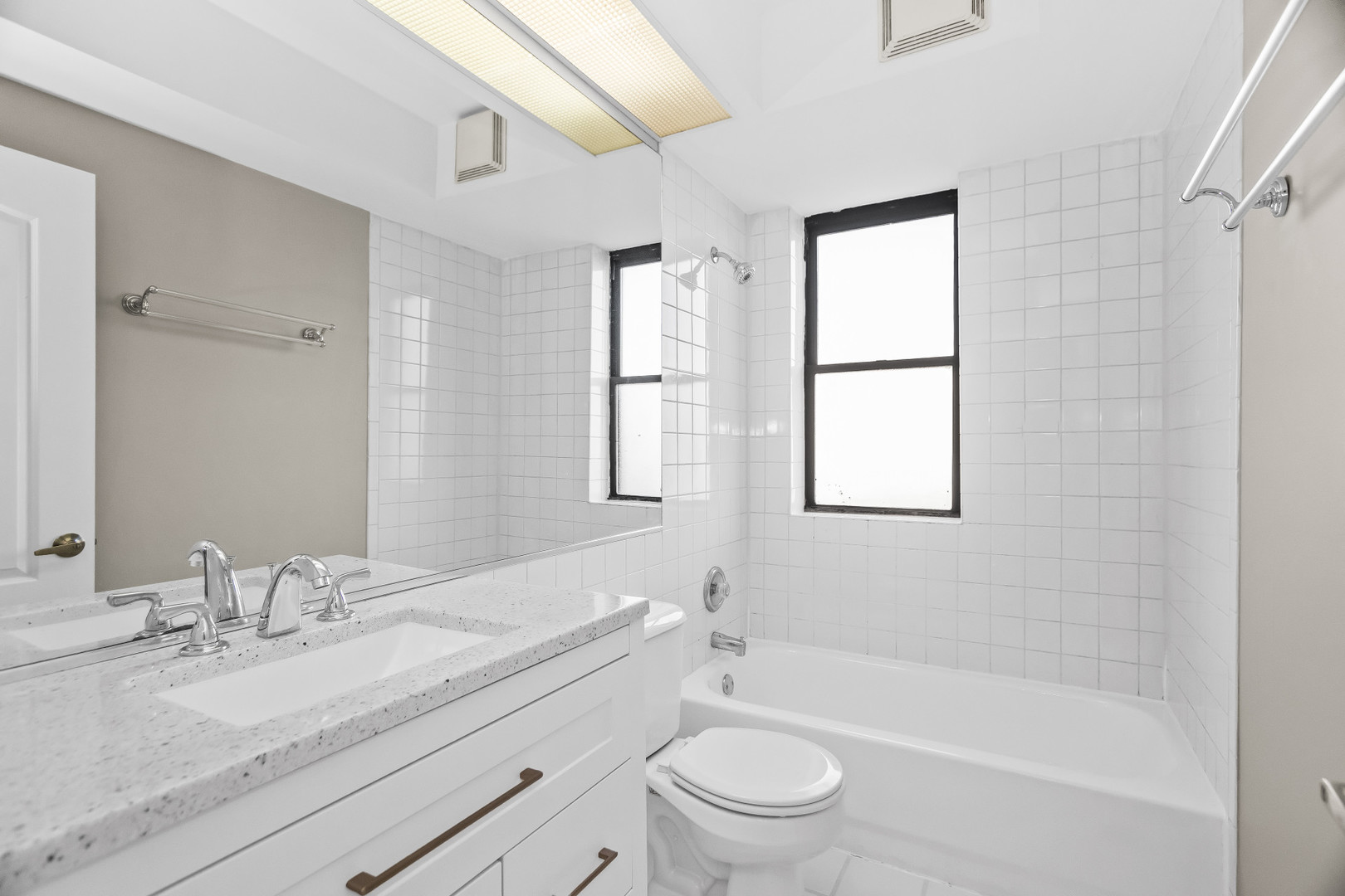 4523.5 South Drexel Boulevard Chicago IL 60653