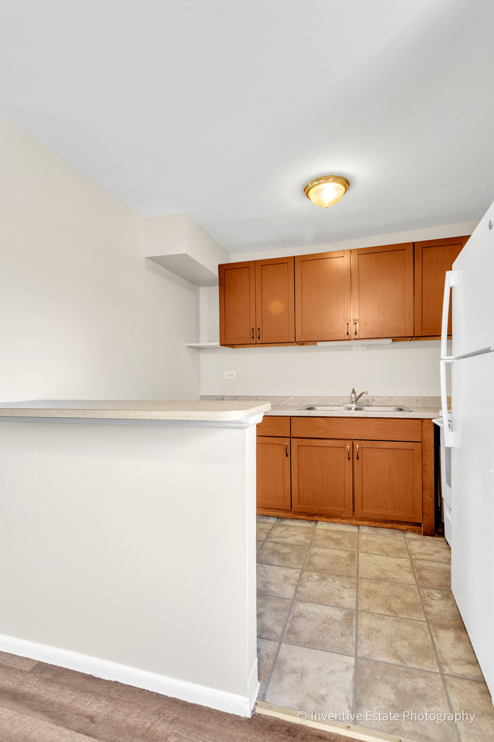2506 Algonquin Road Rolling Meadows IL 60008