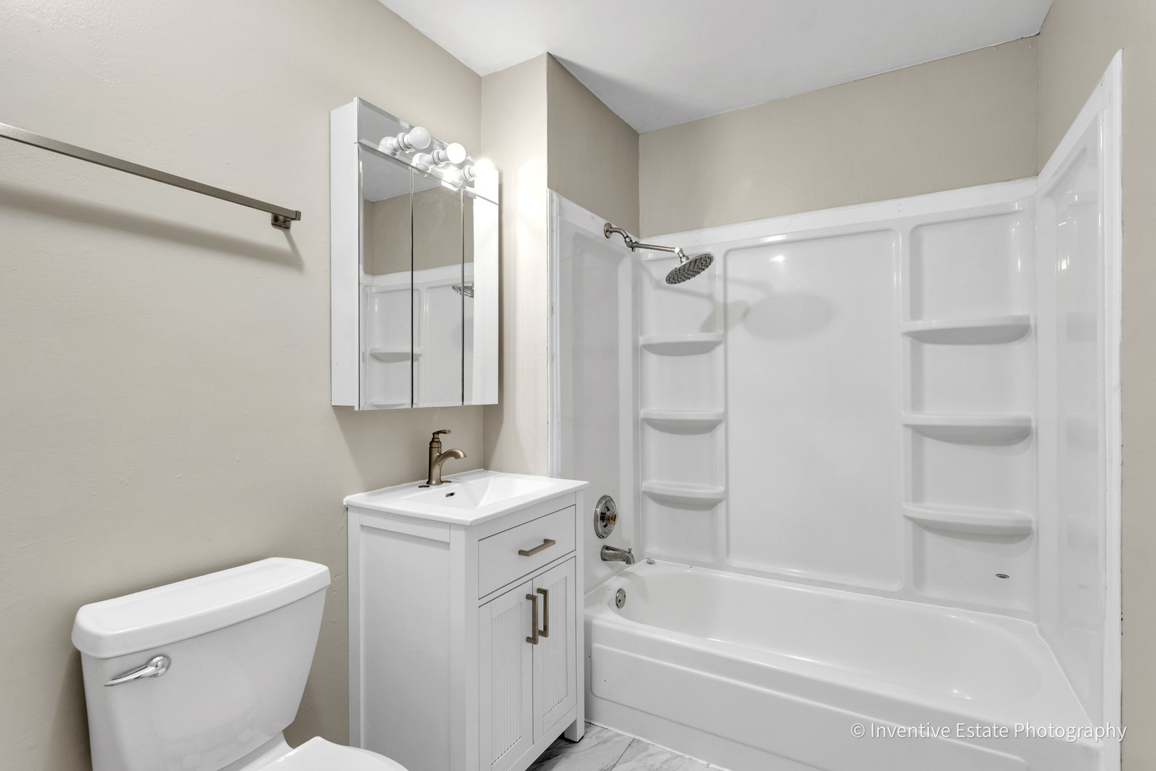 2506 Algonquin Road Rolling Meadows IL 60008