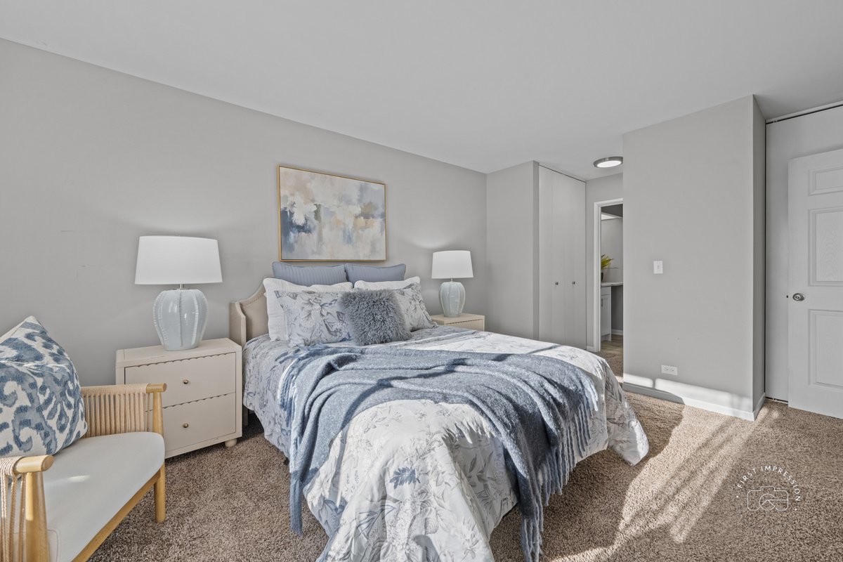 2924 Roberts Drive Woodridge IL 60517