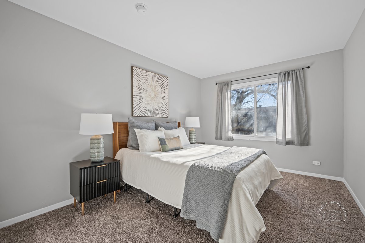 2924 Roberts Drive Woodridge IL 60517