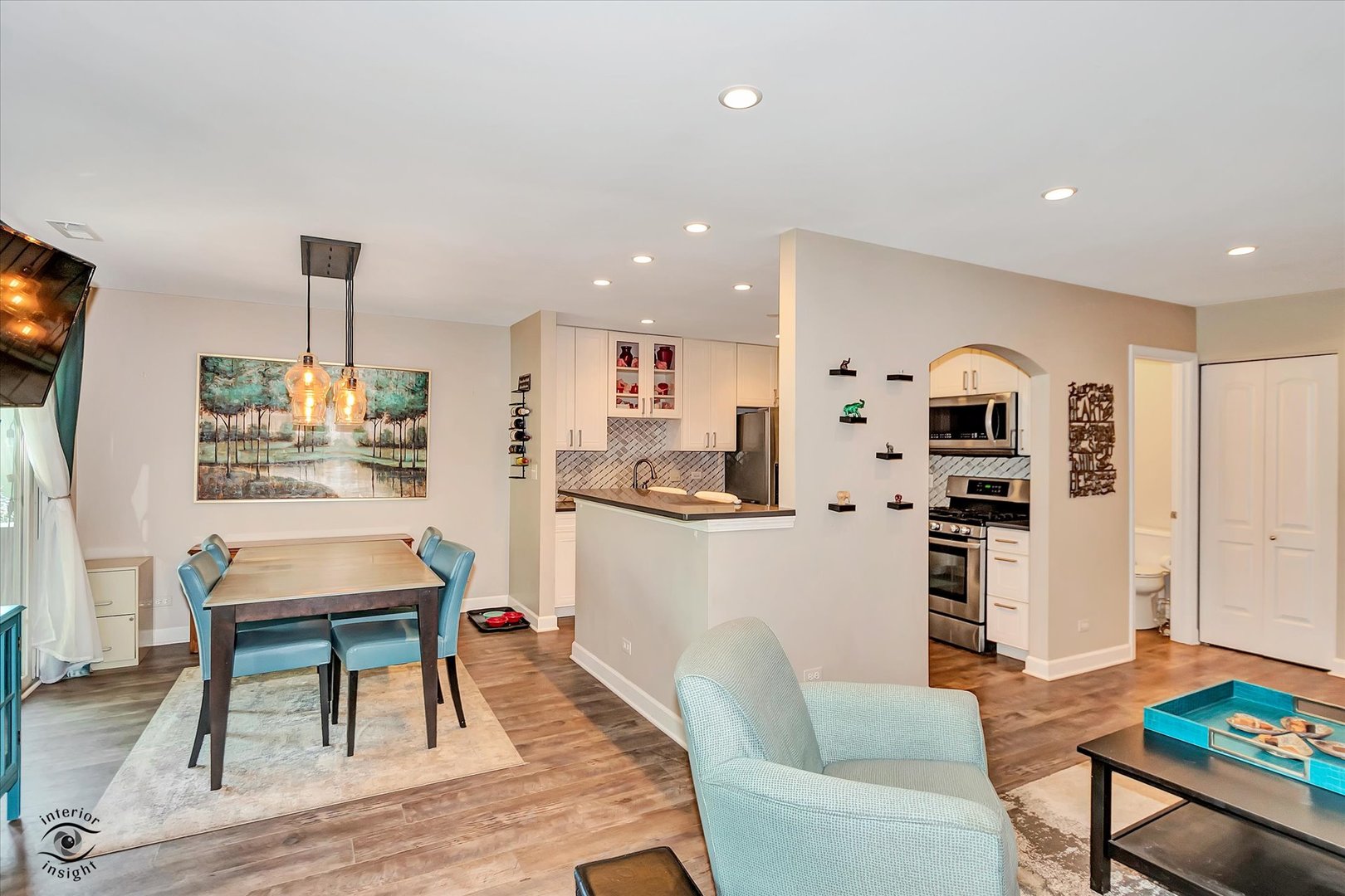 423 Ramblewood Drive Glen Ellyn IL 60137