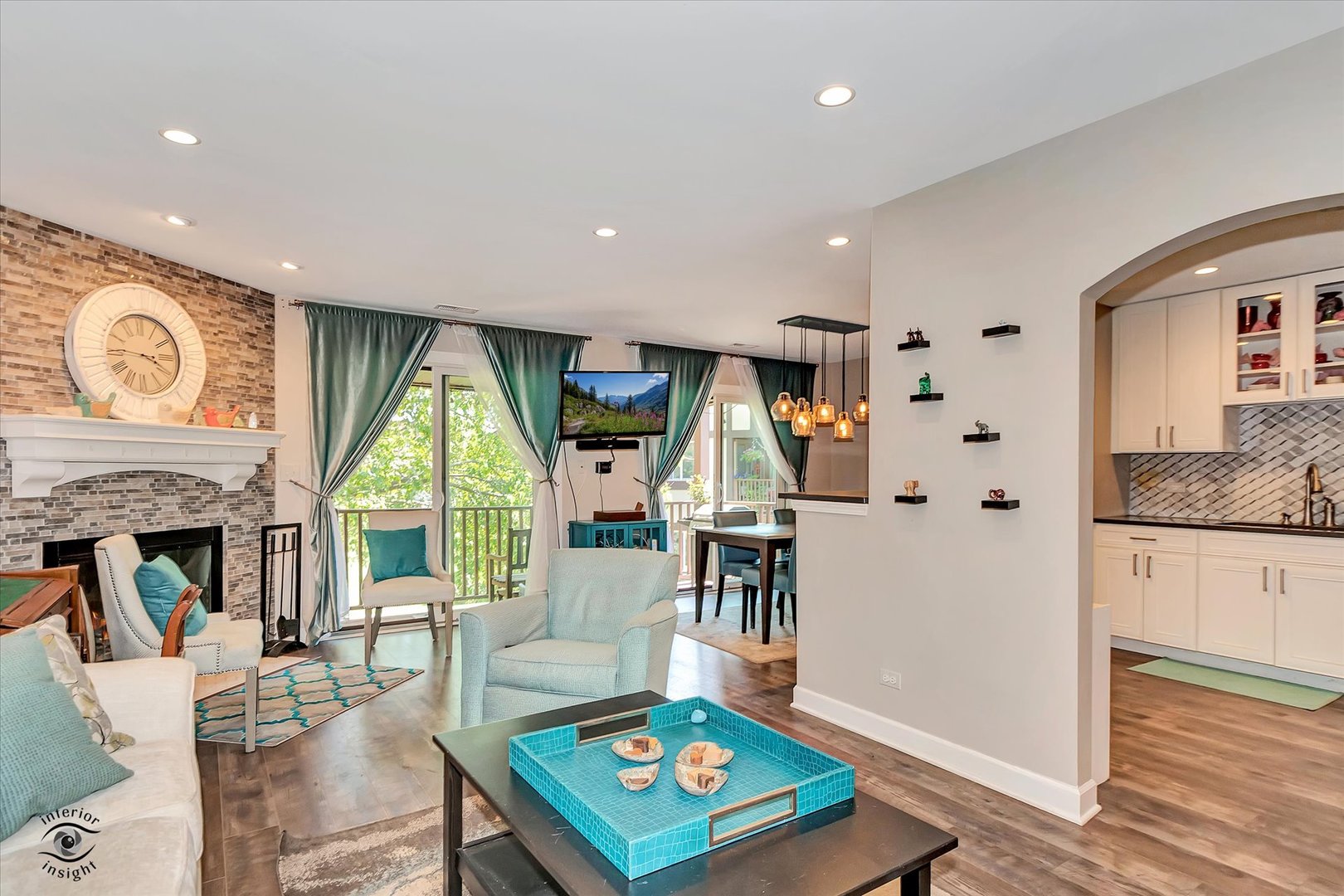 423 Ramblewood Drive Glen Ellyn IL 60137