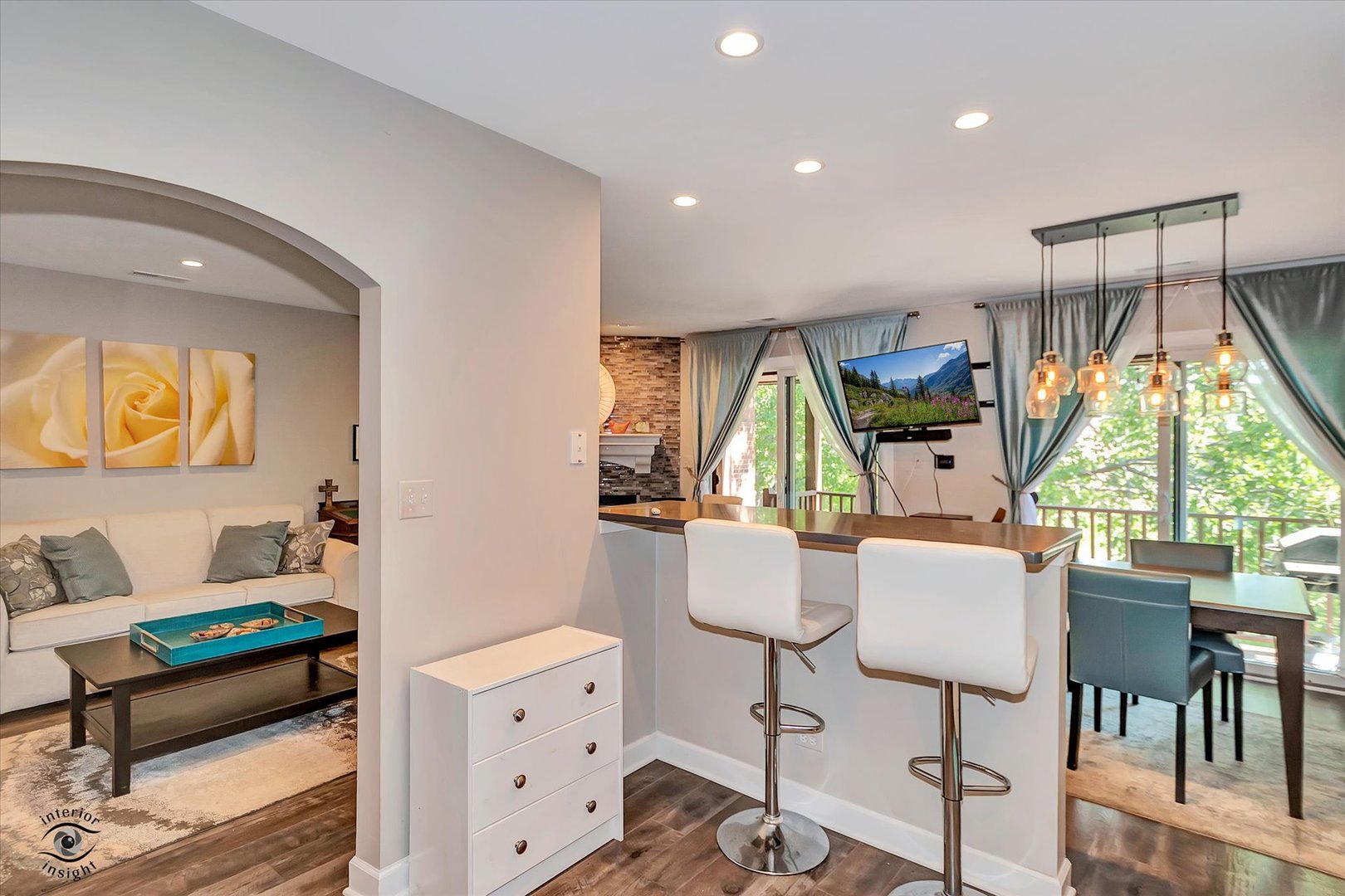 423 Ramblewood Drive Glen Ellyn IL 60137