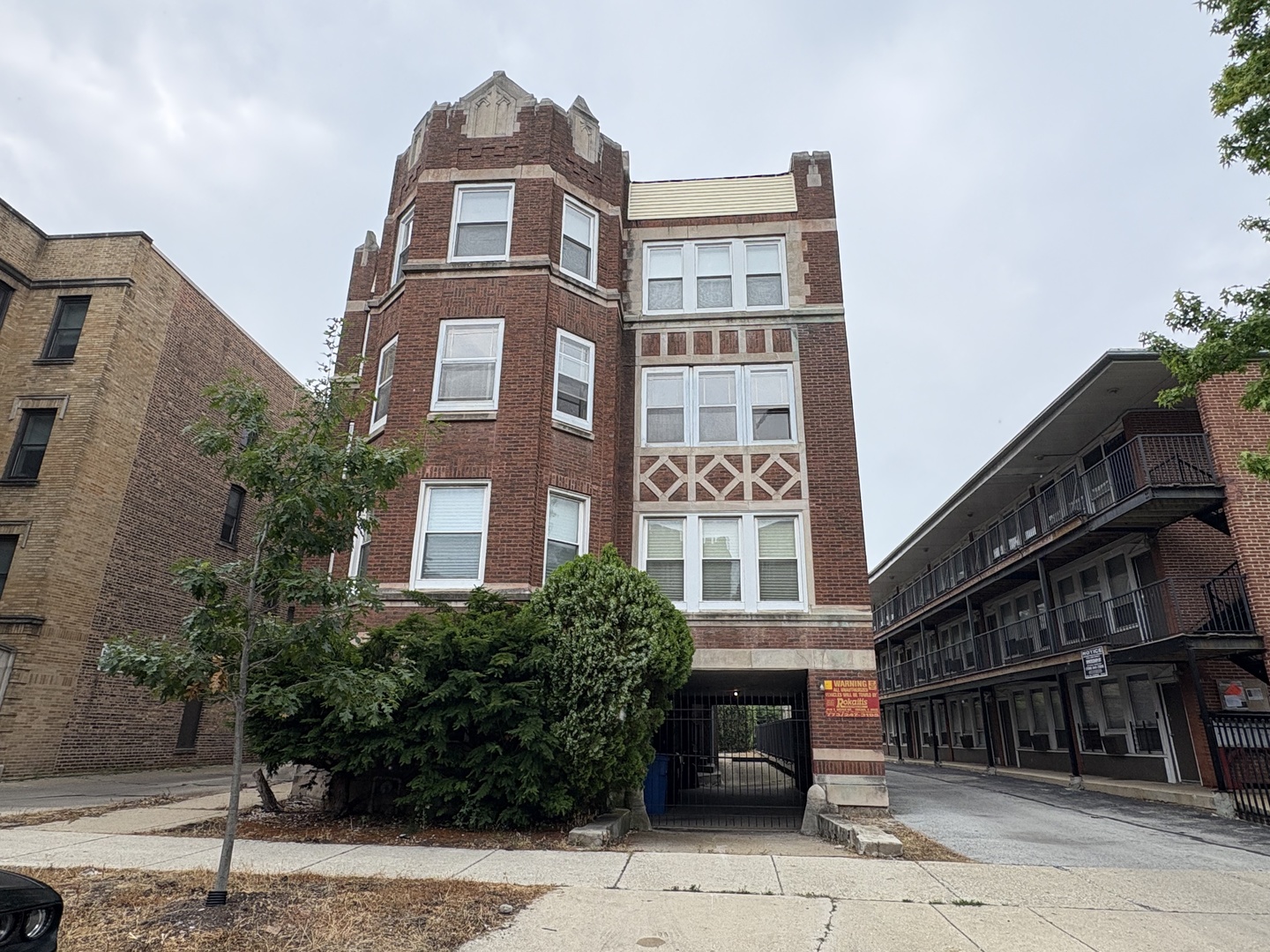 6836 South Crandon Avenue Chicago IL 60649
