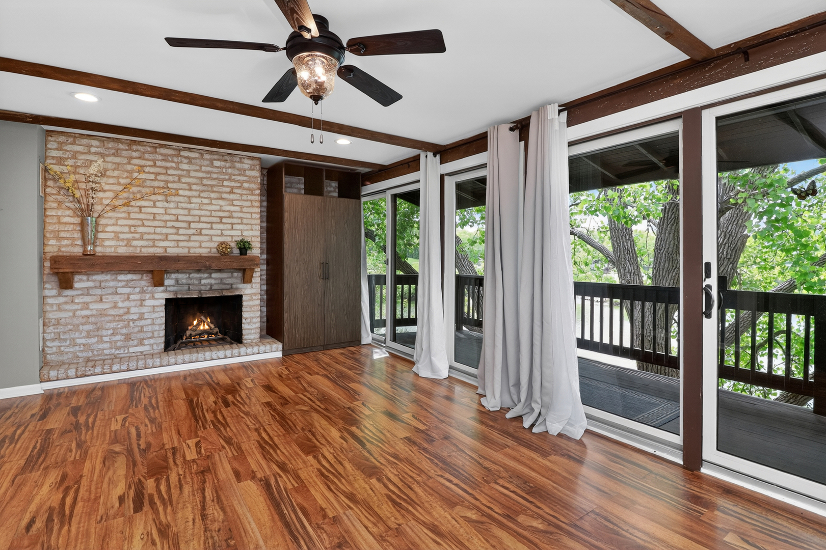 5542 East Lake Drive Lisle IL 60532
