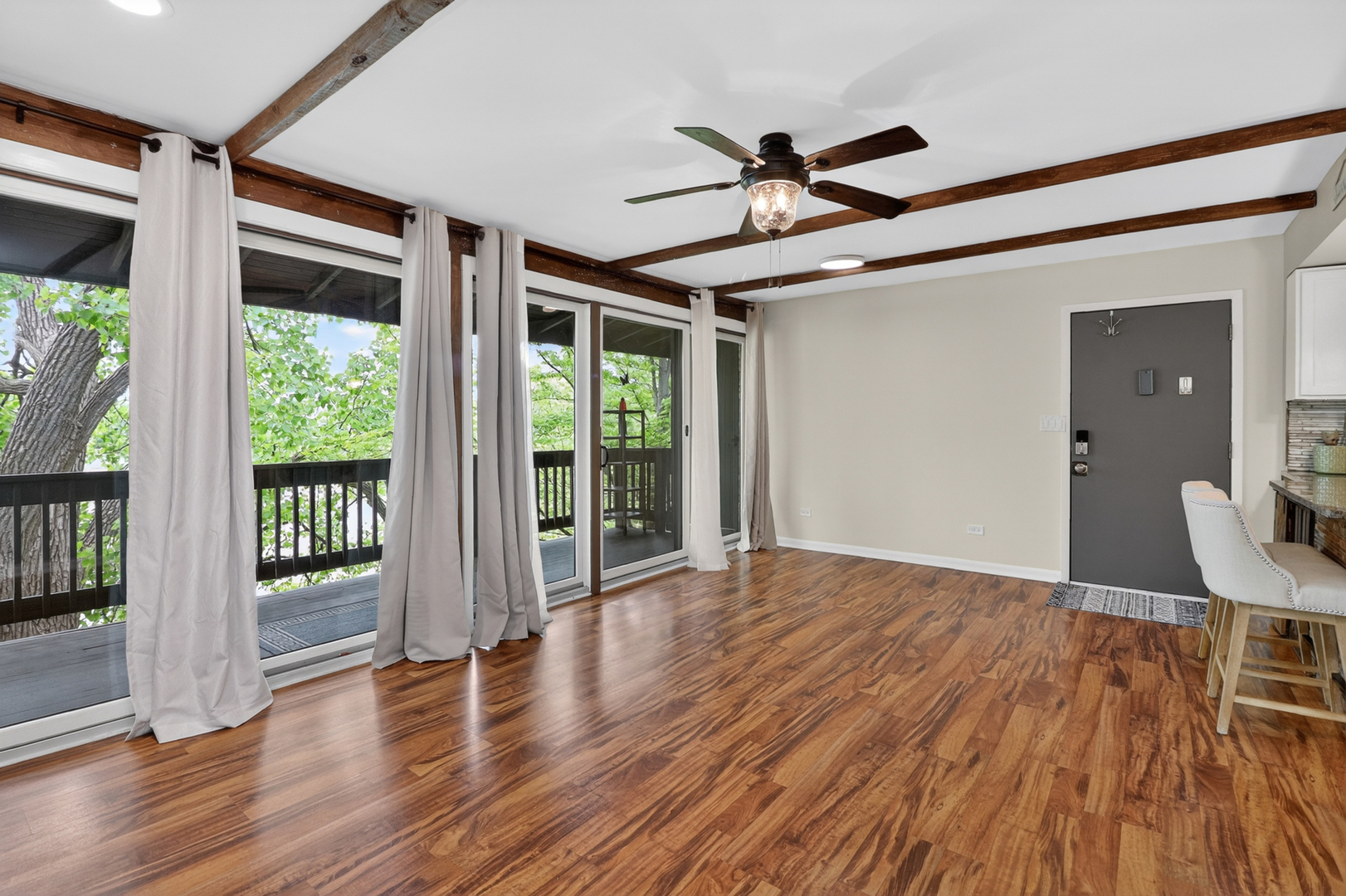 5542 East Lake Drive Lisle IL 60532