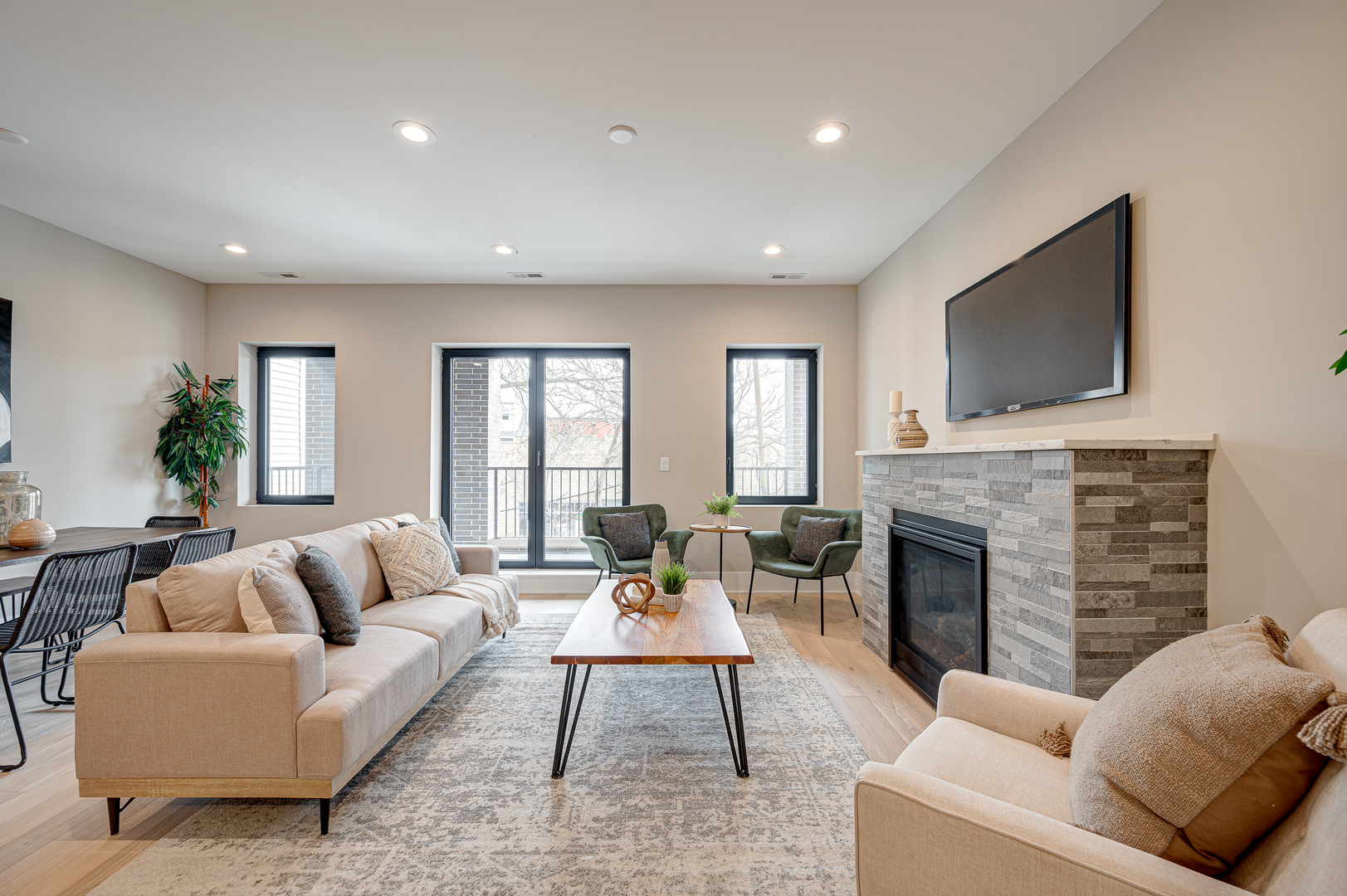 2816 North Southport Avenue Chicago IL 60657