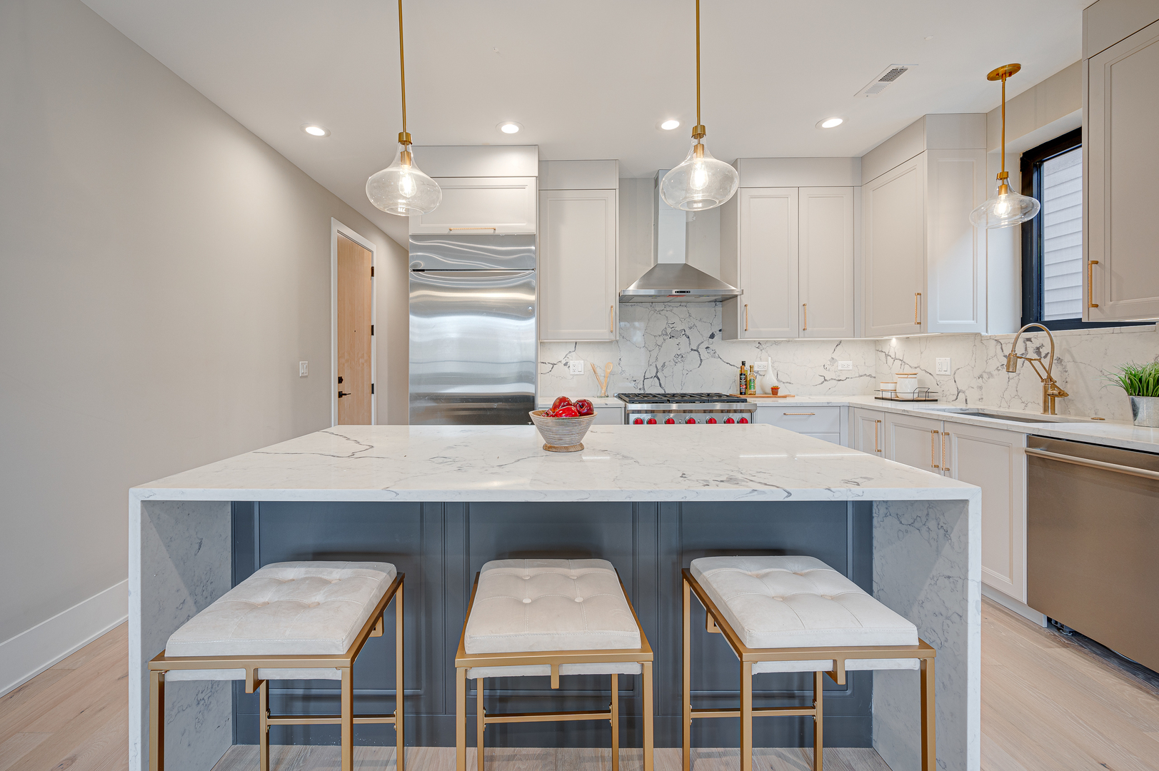 2816 North Southport Avenue Chicago IL 60657