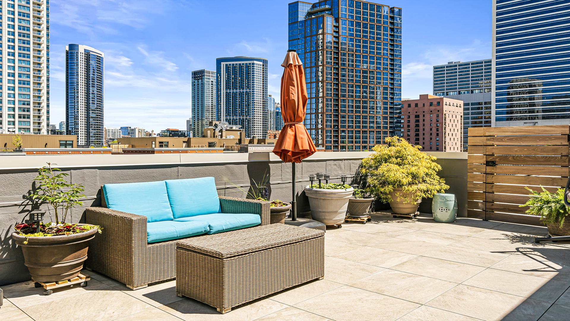 560 West Fulton Street Chicago IL 60661
