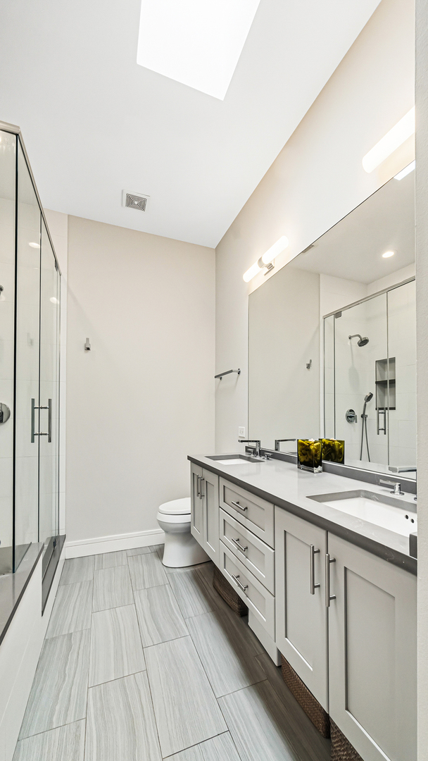 560 West Fulton Street Chicago IL 60661