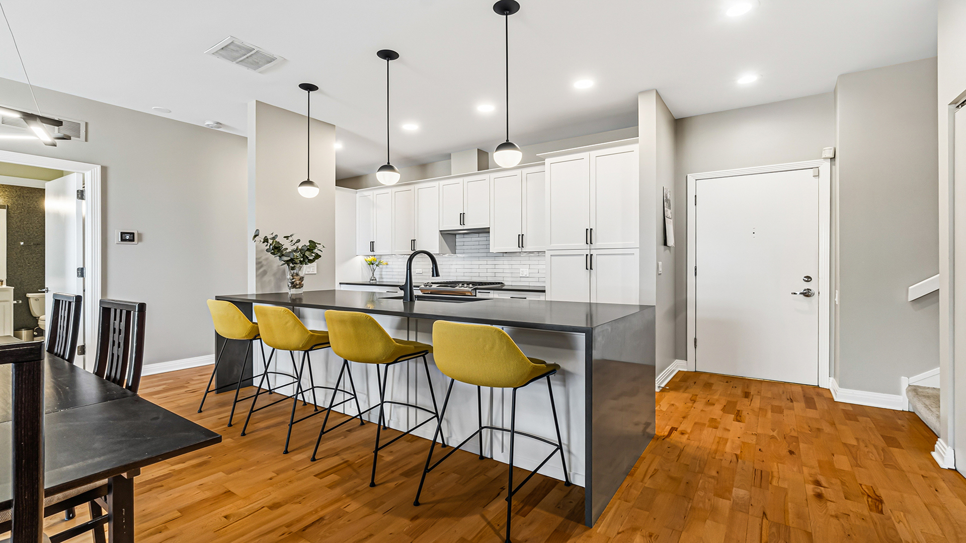 560 West Fulton Street Chicago IL 60661