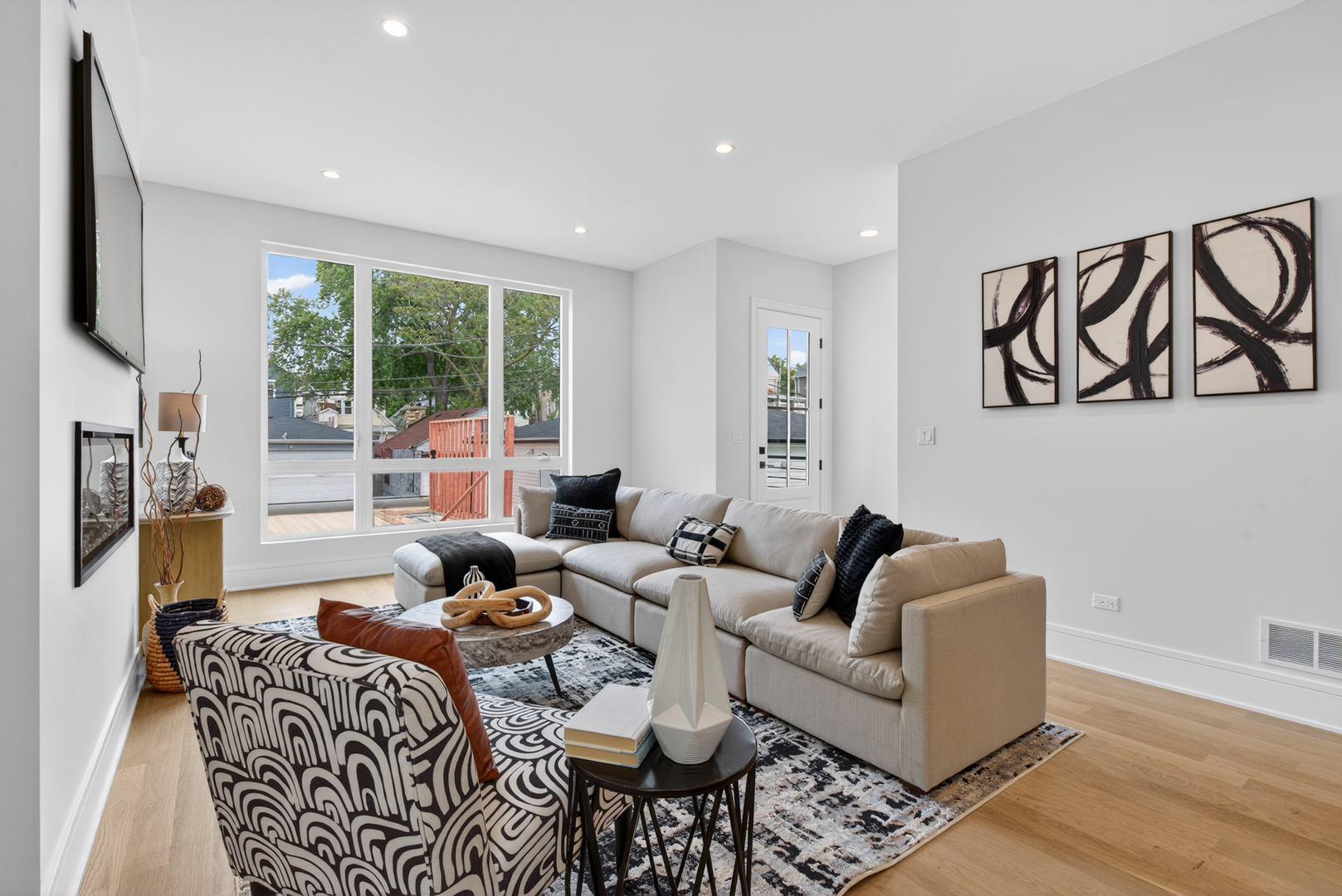 1728 North Sawyer Avenue Chicago IL 60647