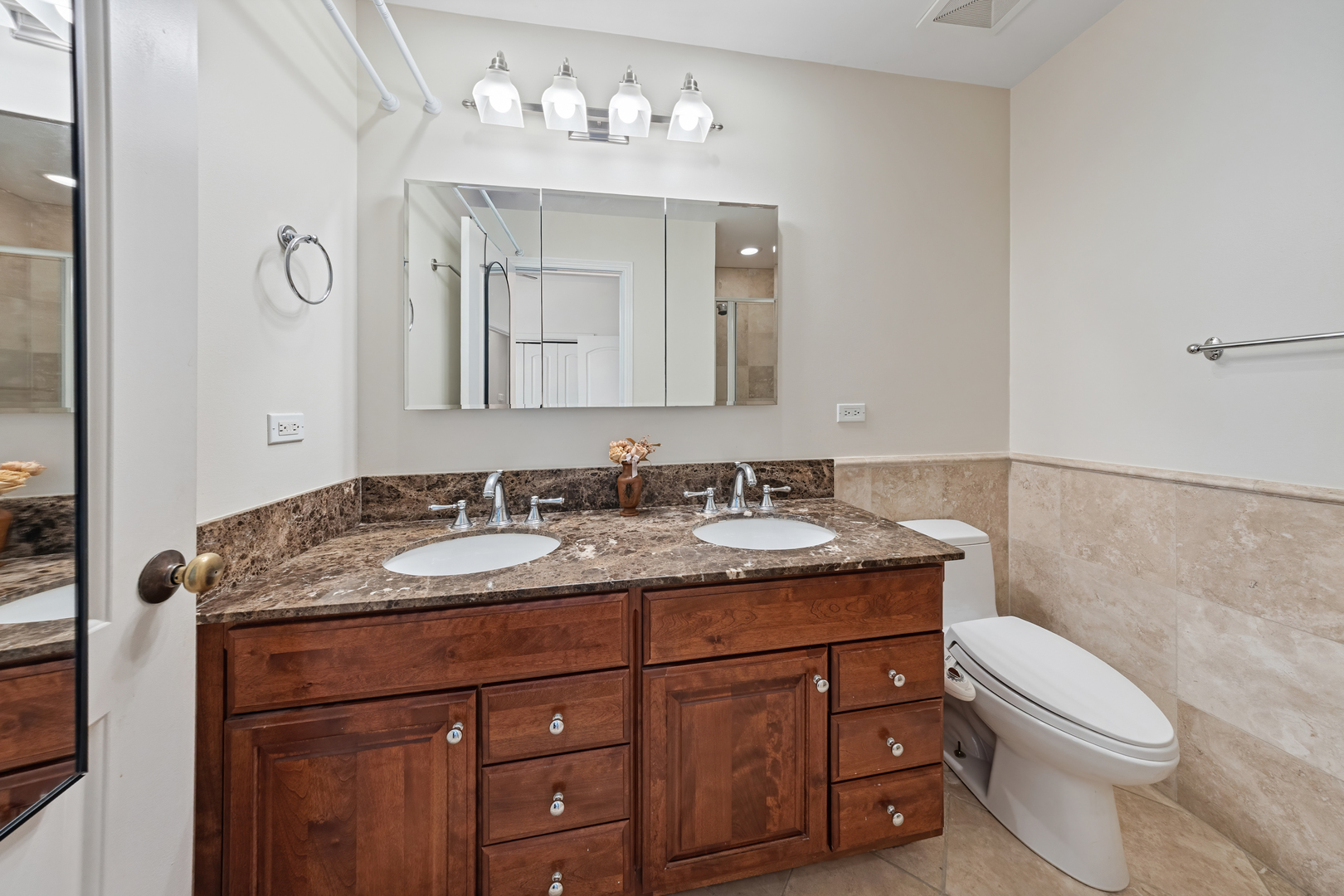 1639 West Winona Street Chicago IL 60640