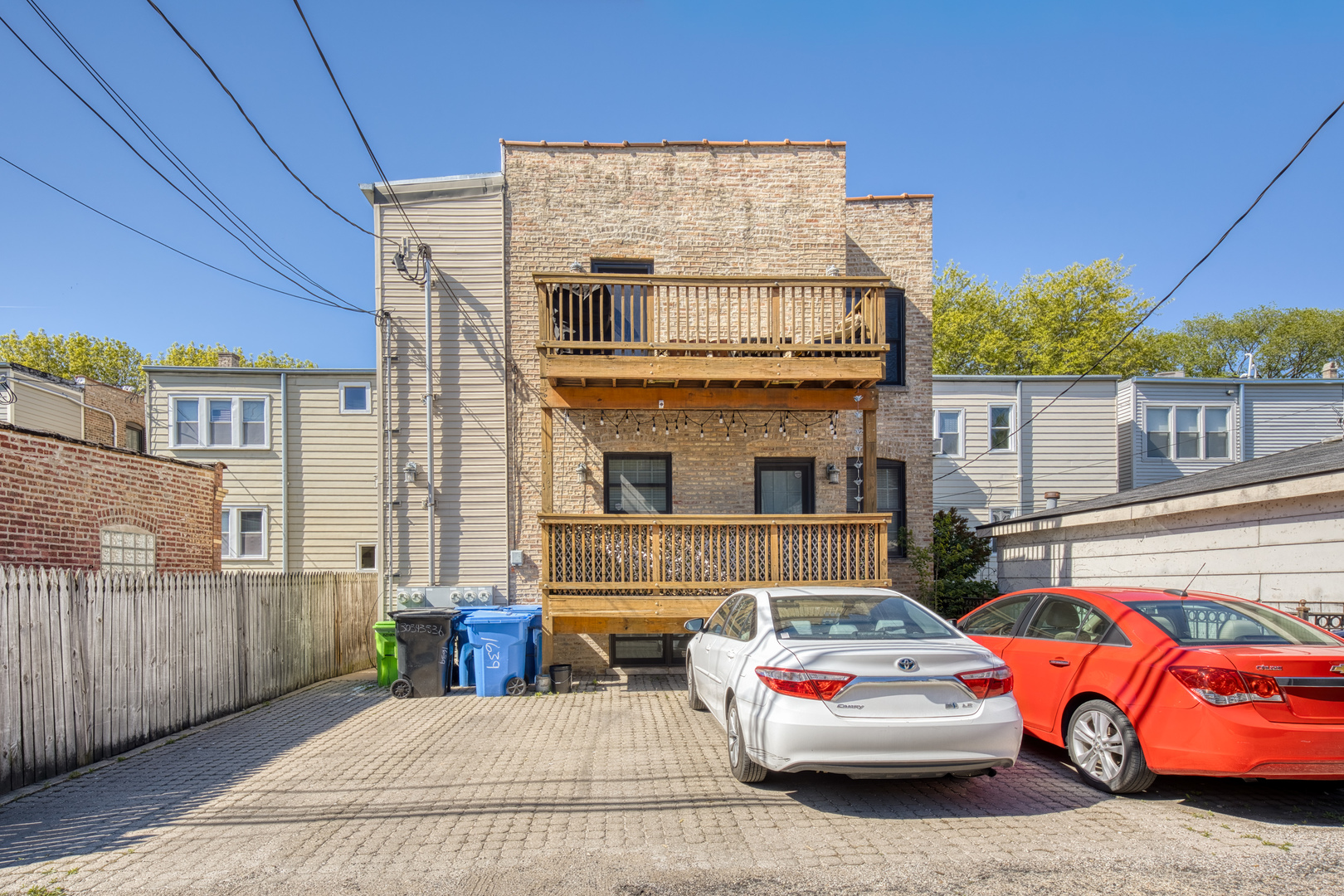 1639 West Winona Street Chicago IL 60640