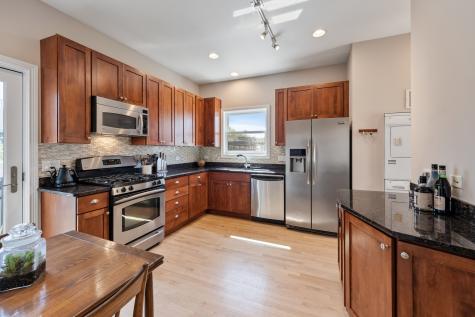 1639 West Winona Street Chicago IL 60640