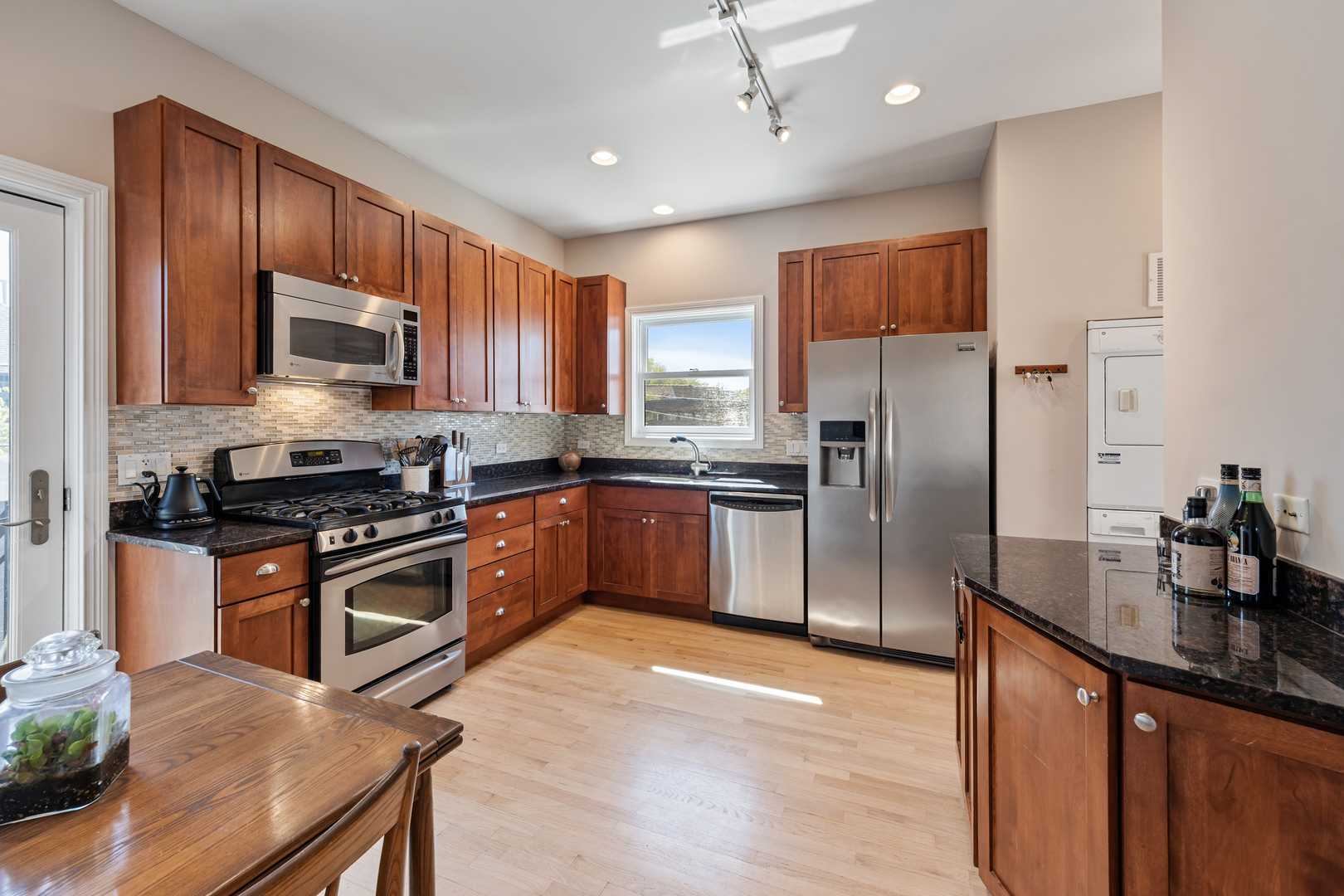 1639 West Winona Street Chicago IL 60640