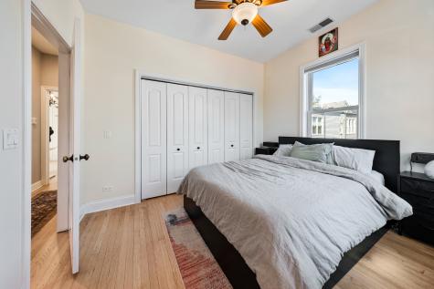 1639 West Winona Street Chicago IL 60640