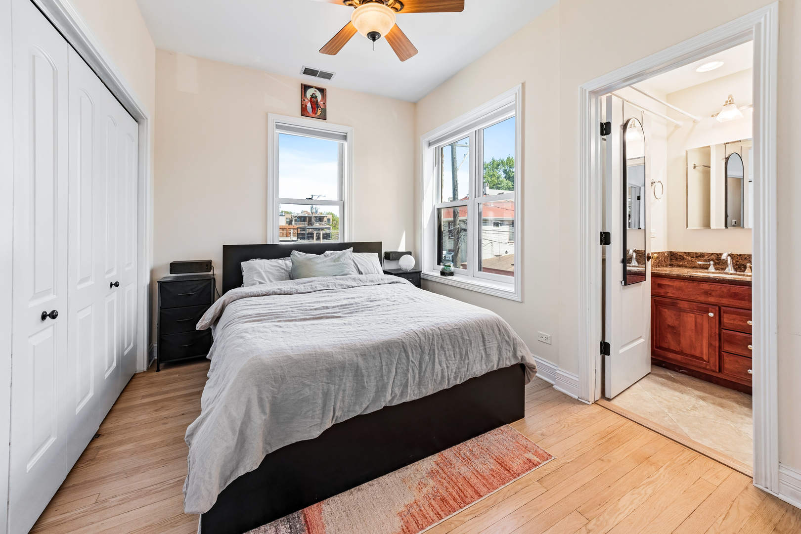 1639 West Winona Street Chicago IL 60640