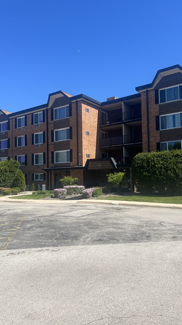 1227 South Old Wilke Road Arlington Heights IL 60005