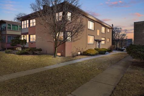 135 Ridge Avenue Evanston IL 60202