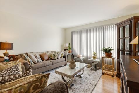 135 Ridge Avenue Evanston IL 60202