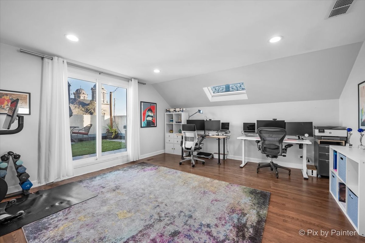 2216 North Hamilton Avenue Chicago IL 60647