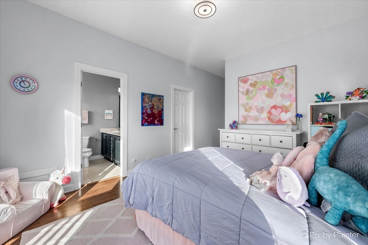 2216 North Hamilton Avenue Chicago IL 60647