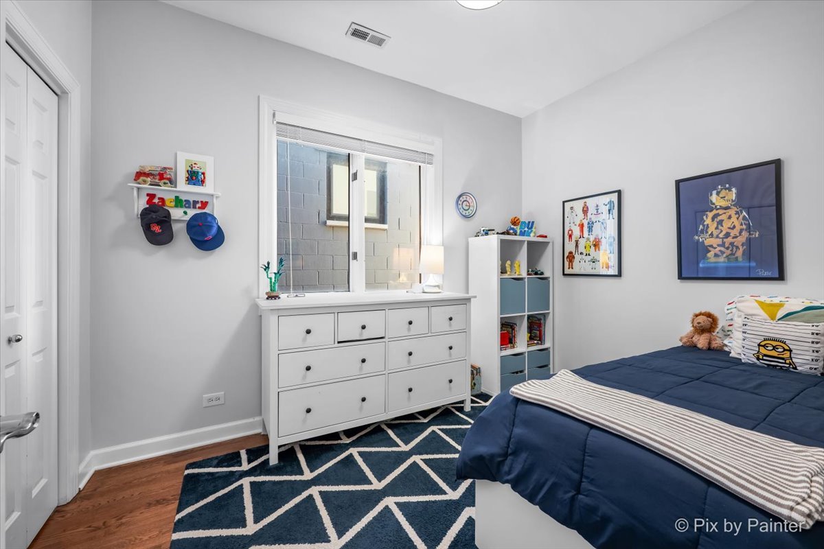 2216 North Hamilton Avenue Chicago IL 60647