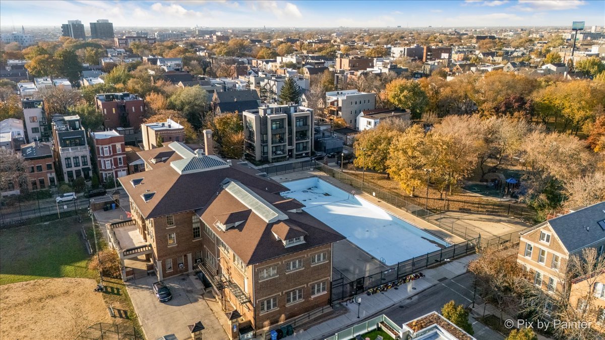 2216 North Hamilton Avenue Chicago IL 60647