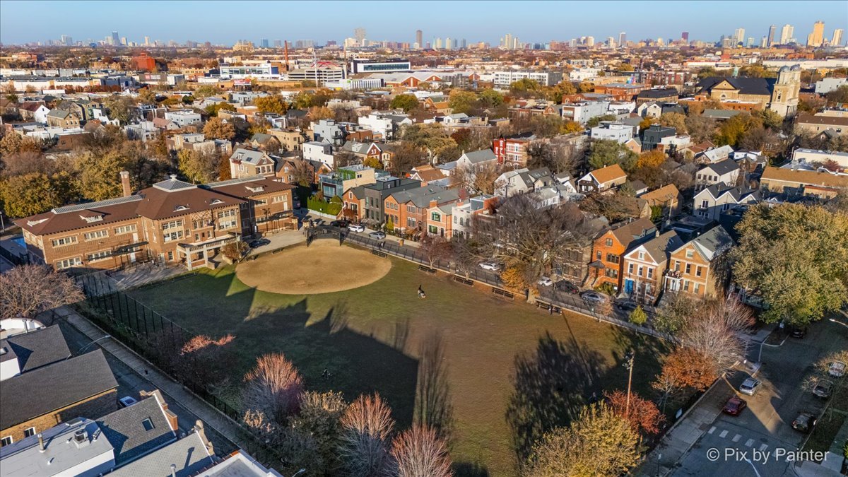 2216 North Hamilton Avenue Chicago IL 60647