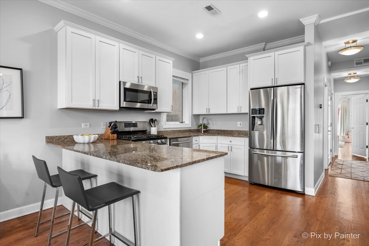 2216 North Hamilton Avenue Chicago IL 60647