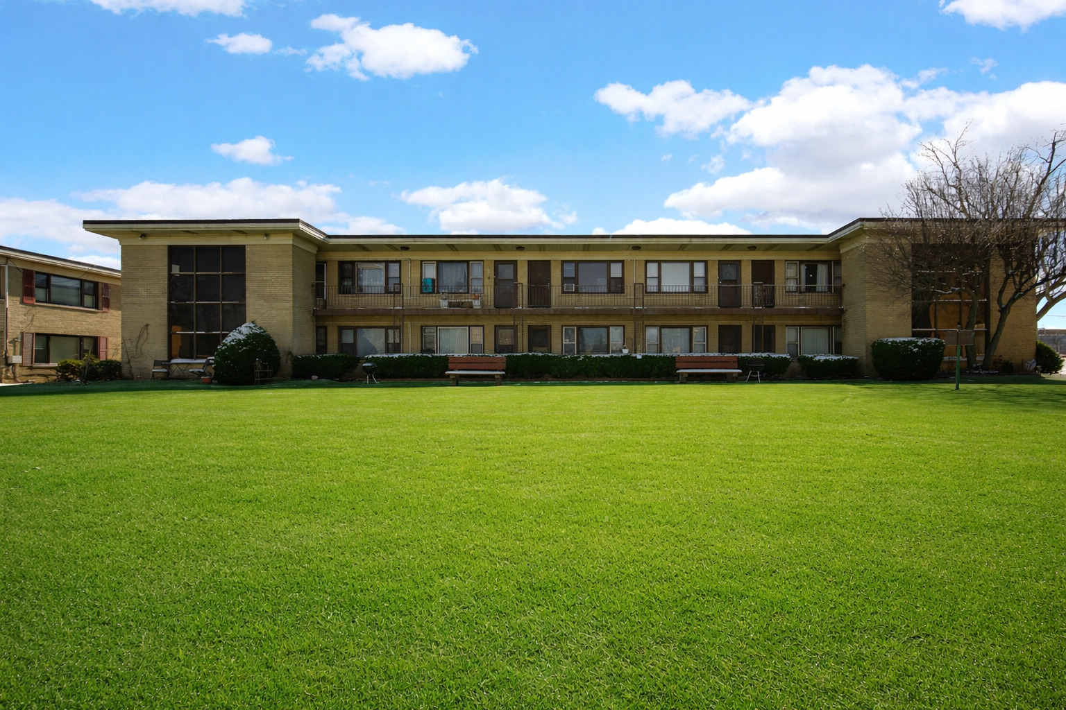 12 King Arthur Court Northlake IL 60164