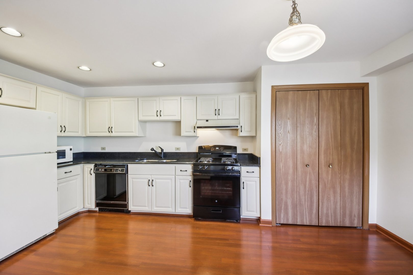 37 Terrace Lane Lake Zurich IL 60047
