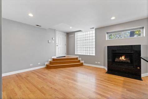 2307 West Haddon Avenue Chicago IL 60622