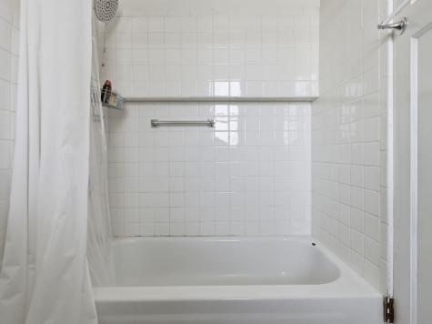 5464 South Woodlawn Avenue Chicago IL 60615
