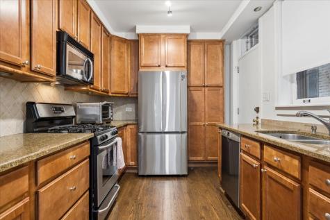 5802 South Blackstone Avenue Chicago IL 60637