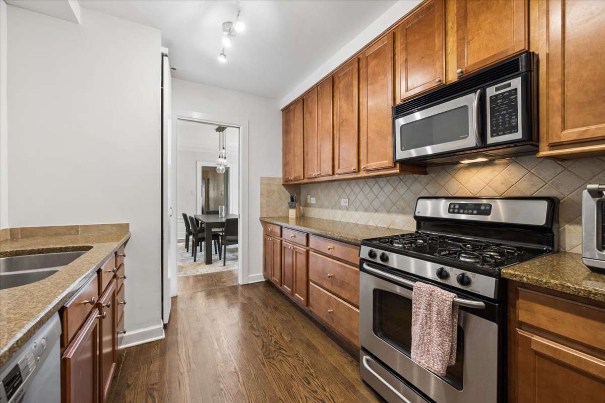 5802 South Blackstone Avenue Chicago IL 60637