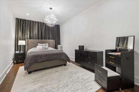 5802 South Blackstone Avenue Chicago IL 60637